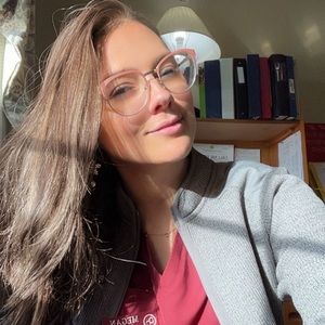 Meet your Posher, Megan